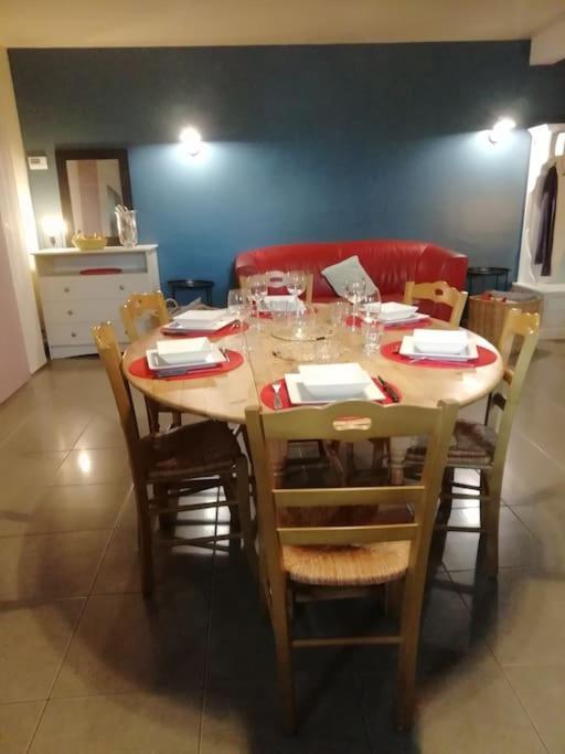 Maison Familiale Sur La Cote D'Emeraude Лансю Екстериор снимка